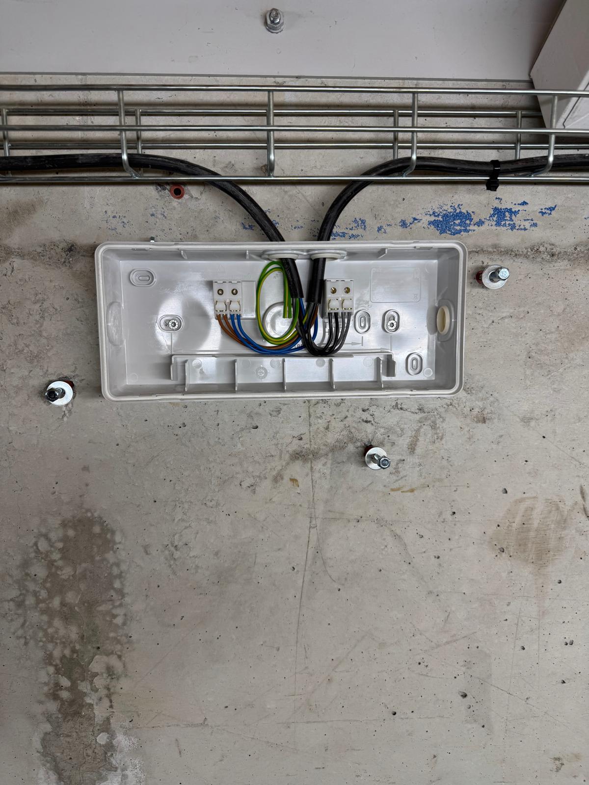 Éclairage de sécurité BAES 